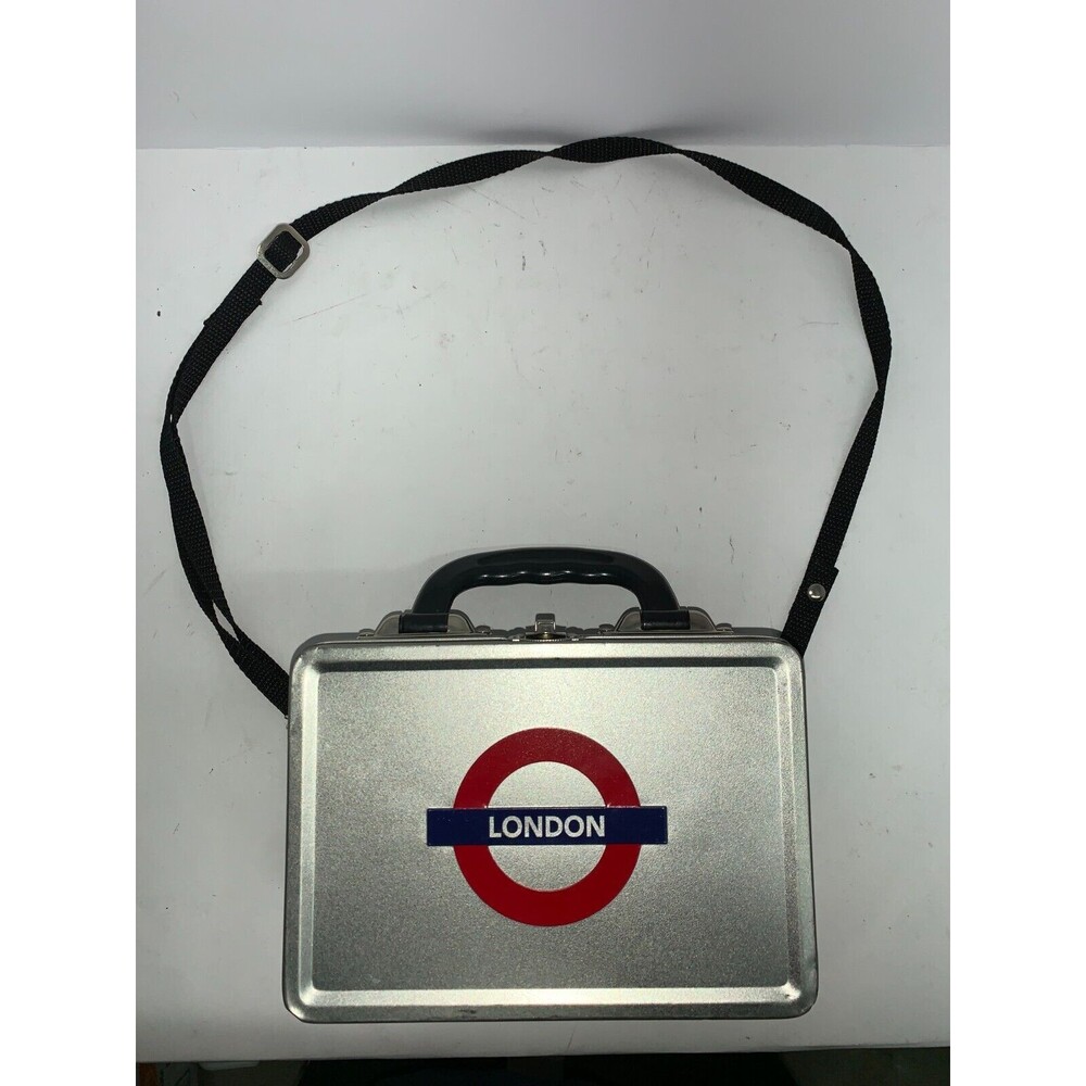 London Underground Ton Lunch Box W/ Logo Mind The Gap